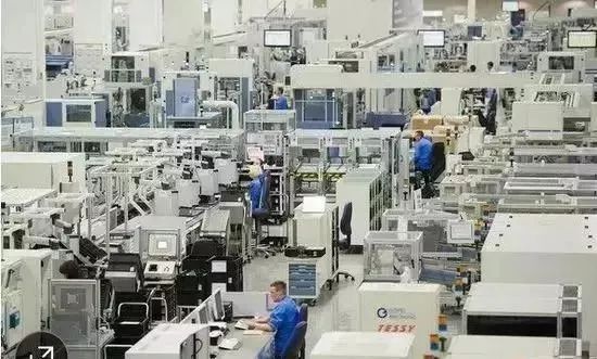 工業(yè)互聯(lián)網(wǎng) 技術(shù)賦能，重塑制造業(yè)未來(lái)